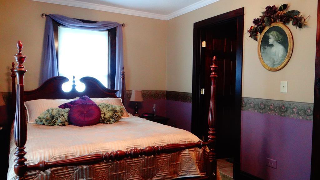 The Meier Inn, A Country Bed & Breakfast Boyceville Bilik gambar